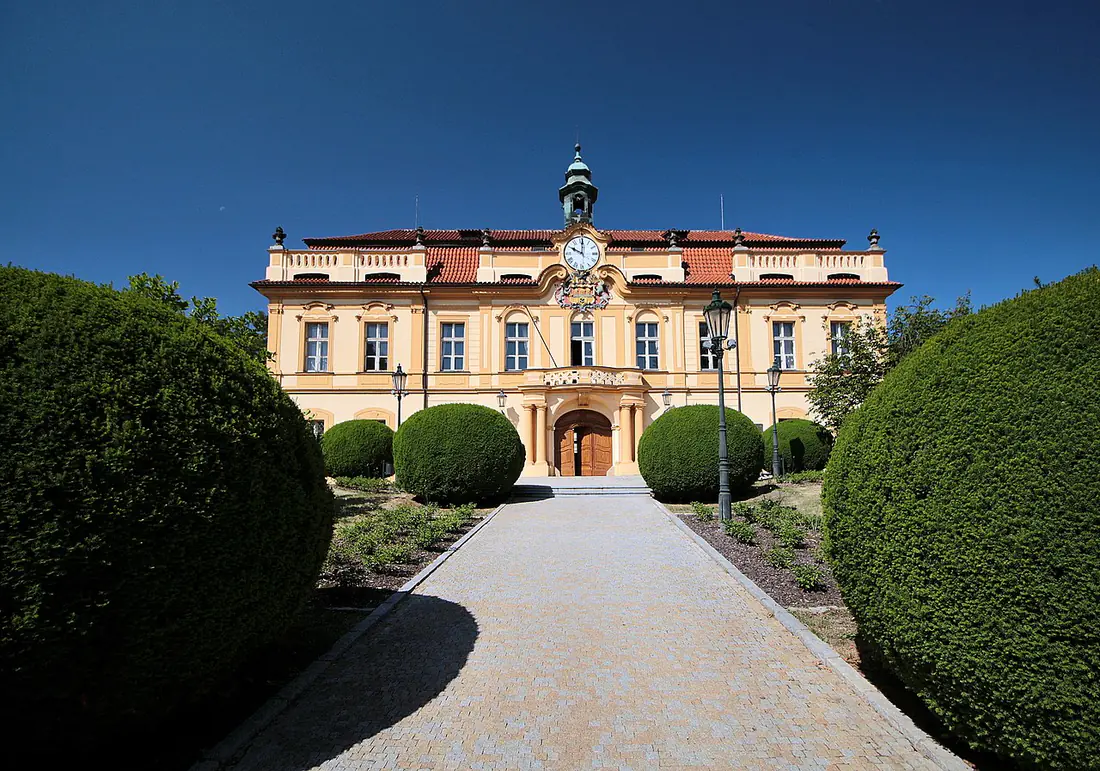 Libeňský zámek – průčelí
